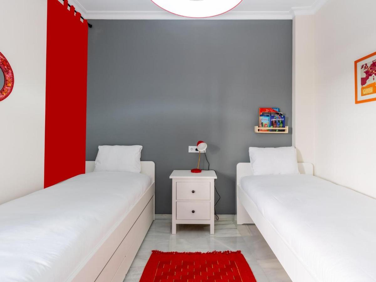 Holi-Rent Penthouse Penuelas เซบีญา ภายนอก รูปภาพ